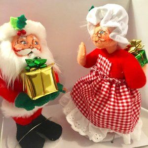 Annalee Country Santa Claus Mrs Claus Exchanging Gifts Original Box Vintage 1996